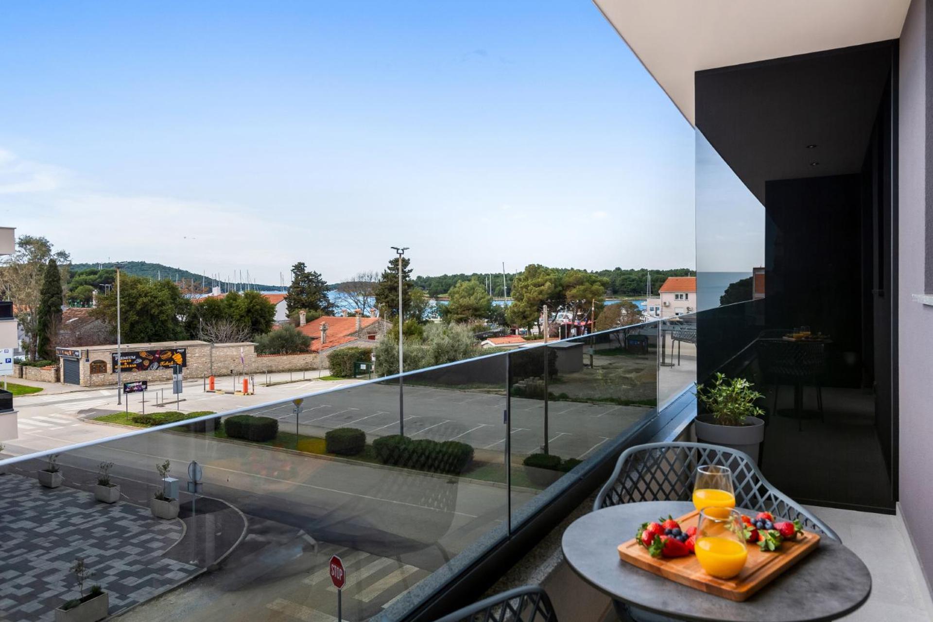 Fly Rooms Medulin - 50M From The Beach - New 2024 Exterior photo