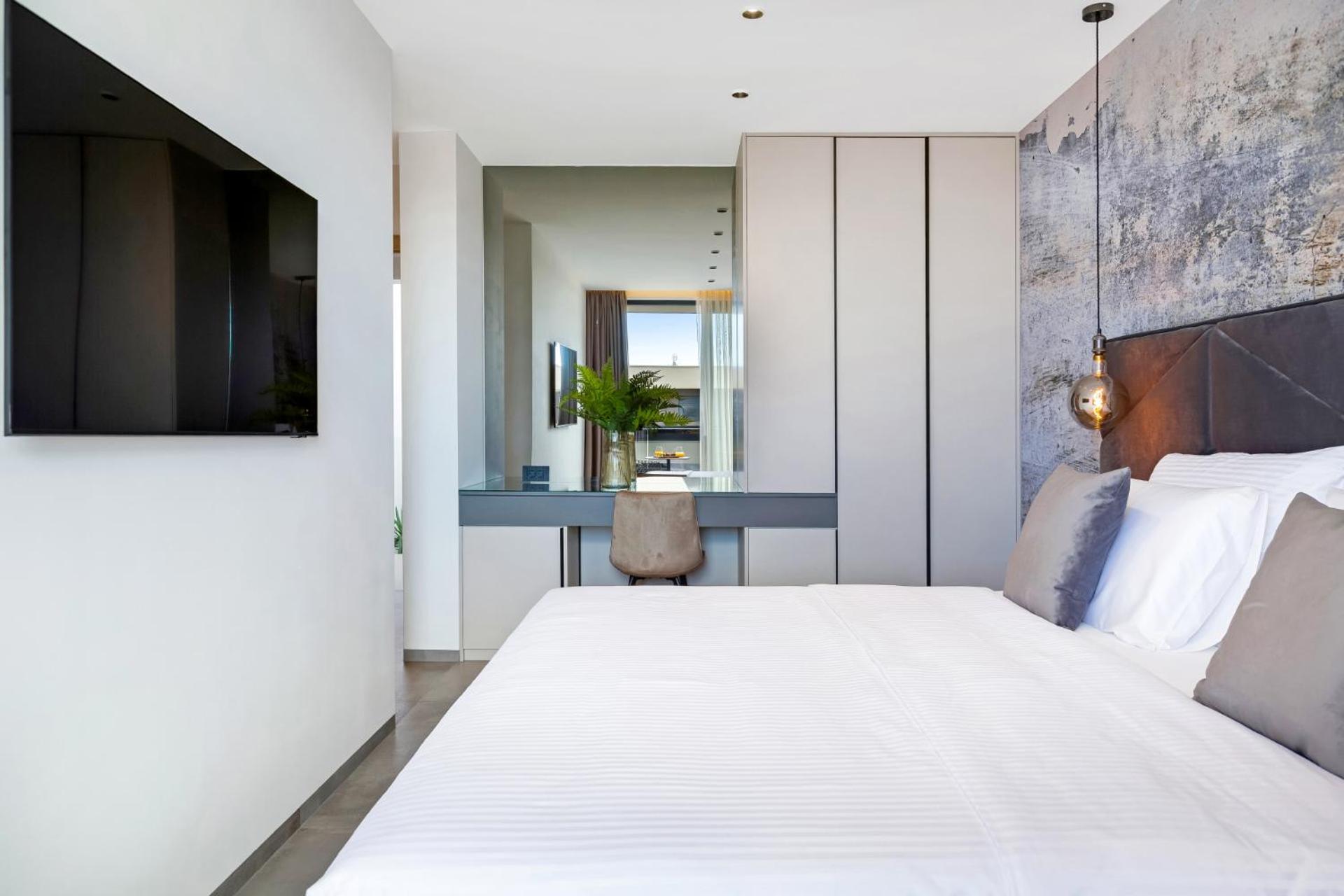 Fly Rooms Medulin - 50M From The Beach - New 2024 Room photo