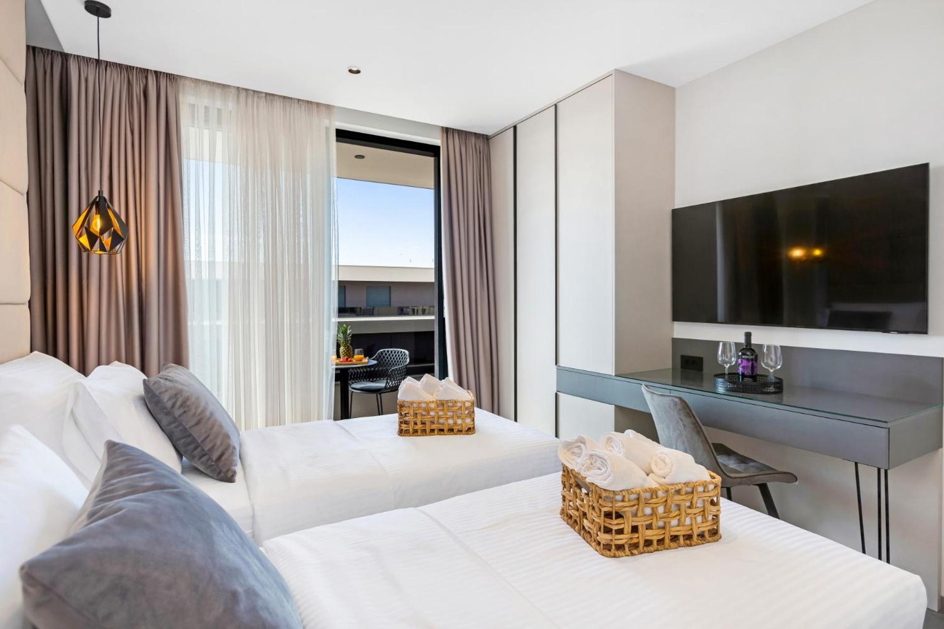 Fly Rooms Medulin - 50M From The Beach - New 2024 Room photo
